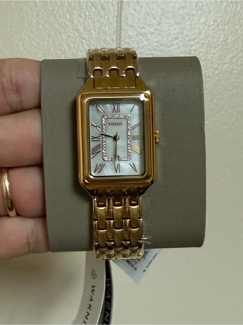 Fossil Raquel 26mm Three-Hand Date Gold-Tone Stainless Steel Watch